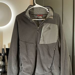 The north face mens black jacket